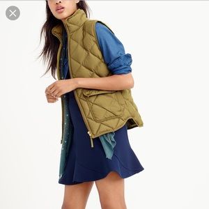 J Crew Excursion Puffer Vest Olive Green Petite XS